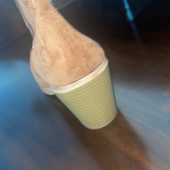 These are brand new sorry I do not have the box but they are really nice ! - Picture 6 of 8